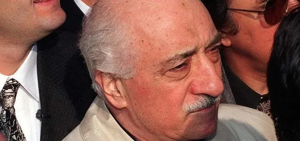 FETÖ ELEBAŞI GÜLEN'E TUTUKLAMAYA YÖNELİK BİR YAKALAMA KARARI DA İZMİR'DEN ÇIKARILDI