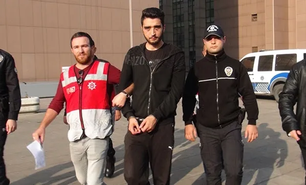 bakirkoyu-birbirine-katan-savcinin-oglu-gorkem-sertac-gocmenin-cezasi-belli-oldu-1605273413699.jpg Bakırköy'ü birbirine katan savcının oğlu Görkem Sertaç Göçmen'in cezası belli oldu!-1