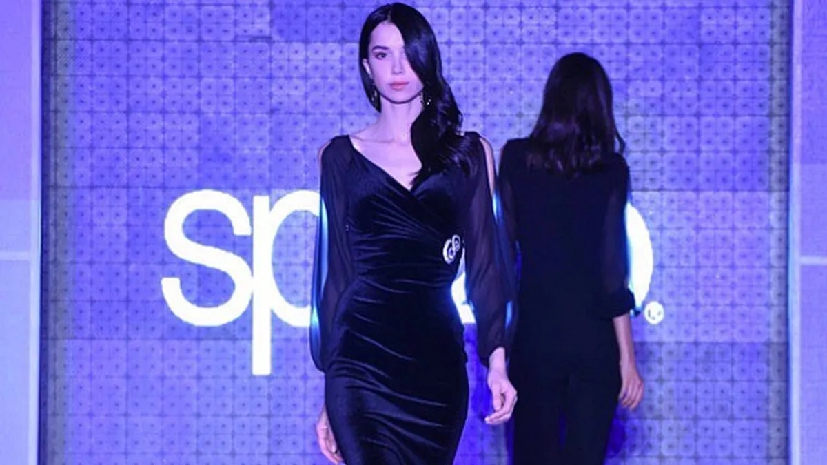 1792530057307.jpg Ünlü model Elif Ece Uzun ve çocukları Sapanca'daki sel felaketinde mahsur kaldı-3