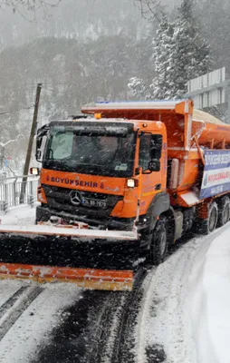 Meteoroloji uyardı! Ve İstanbul'da beklenen kar yağışı başladı...
