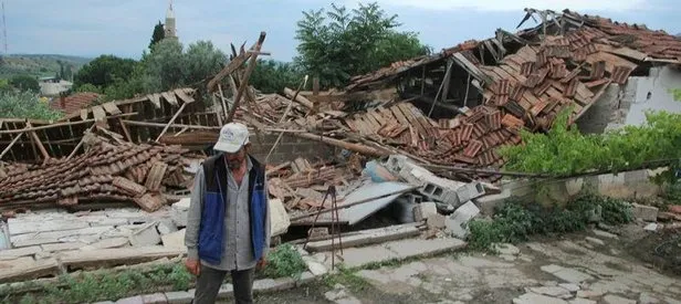 Ege'de korkutan deprem