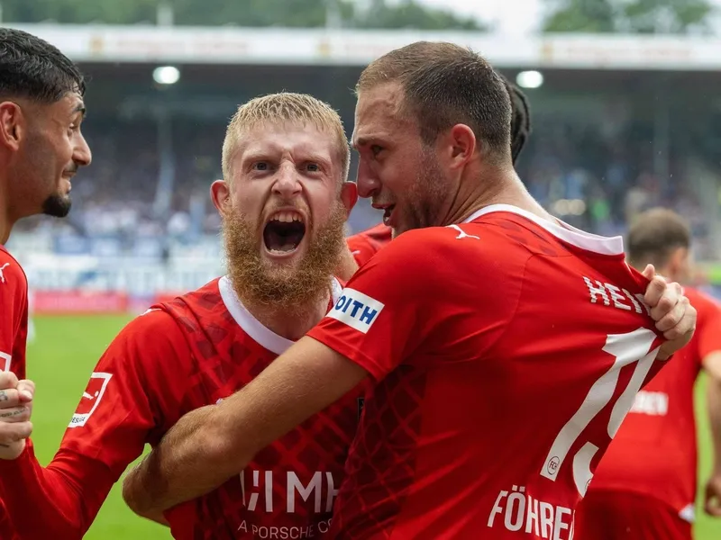 besiktas-yeni-yildizini-almanya-liginde-buldu-heidenheim-formasi-giyen-jan-niklas-beste-ile-temaslar-basladi-1716168487990.jpeg Beşiktaş yeni yıldızını Almanya Ligi'nde buldu! Heidenheim forması giyen Jan-Niklas Beste ile temaslar başladı...-4