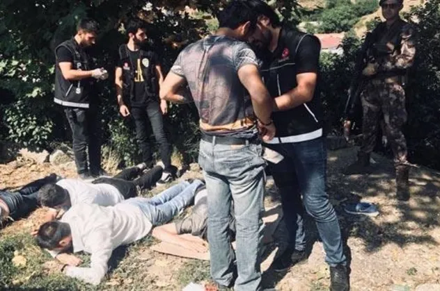 Üsküdar'da dev polis uygulaması