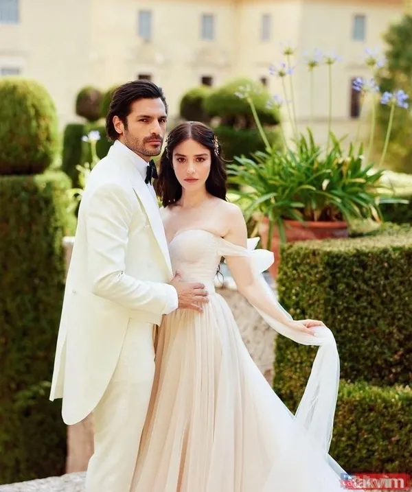 Bestemsu Özdemir sevgilisi Serkan Mehmet Durdu evliliğe ilk adımı attı! Yeni yılın ilk dakikalarında teklif aldı işte o anlar: "Evet dedim..." - 25