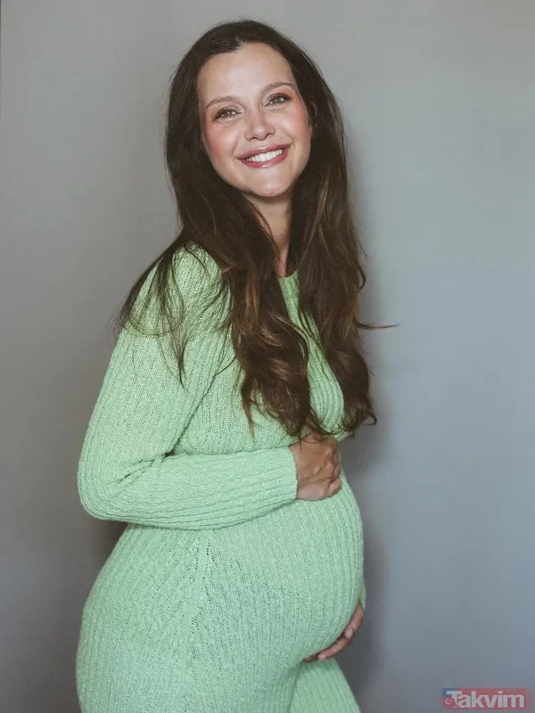 İrem Helvacıoğlu’ndan gizemli paylaşım: Kızı Sora ile yeni karesini yayınladı! - 2