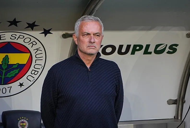 Fenerbahçe’de Mourinho yerine 2 aday!