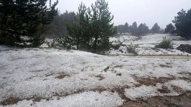 Kastamonu beyaza büründü! Ağustos ayında şaşırtan görüntü-3