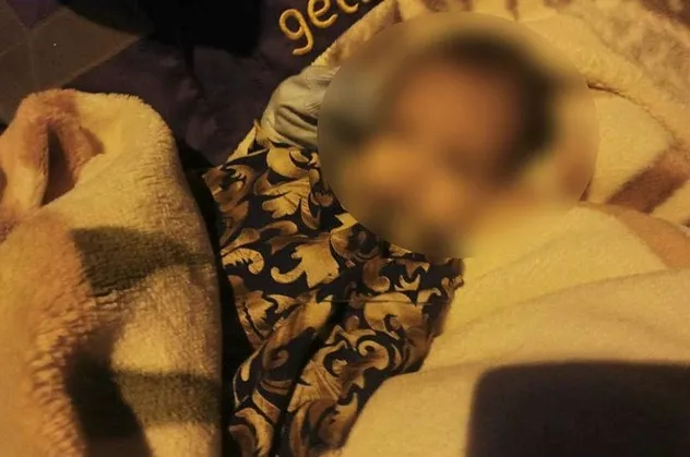 Yürekleri sızlatan olay! Sokakta bulunan çantada 3 aylık bebek çıktı