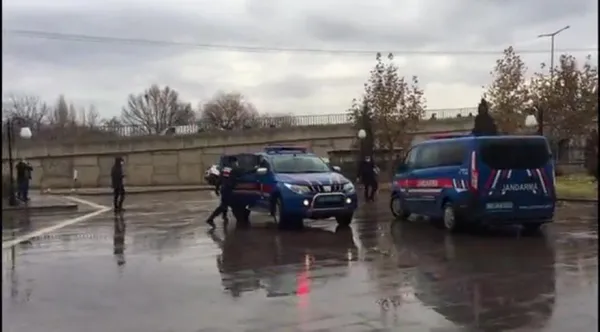 kirsehirde-7-yil-once-islenen-cinayet-gozluk-ve-ic-camasiri-detayindan-aydinlatildi-1607951221125.jpg Kırşehir'de 7 yıl önce işlenen cinayet gözlük ve iç çamaşırı detayından aydınlatıldı-4