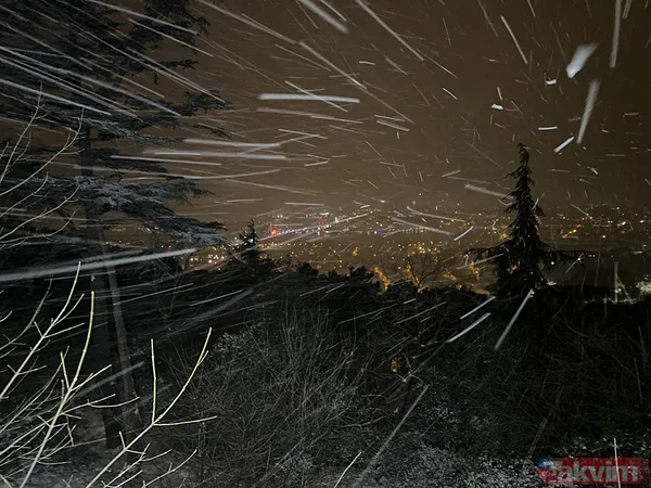 İstanbul’da kar yağdı trafik kilitlendi! İETT otobüsleri yine yolda kaldı - 16