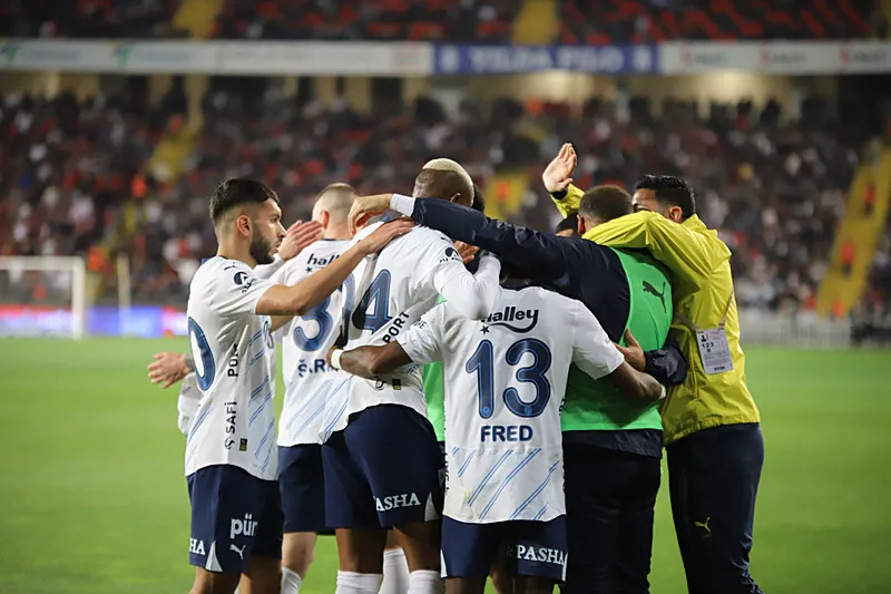 Fenerbahçe'den sansyonel transfer! Jose Mourinho onay verdi - 2