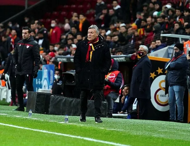 domenec-torrentten-ismail-cipe-sozleri-taraftarin-hedefindeydi-1642717278620.jpeg Domenec Torrent'ten İsmail Çipe sözleri! Taraftarın hedefindeydi...-2