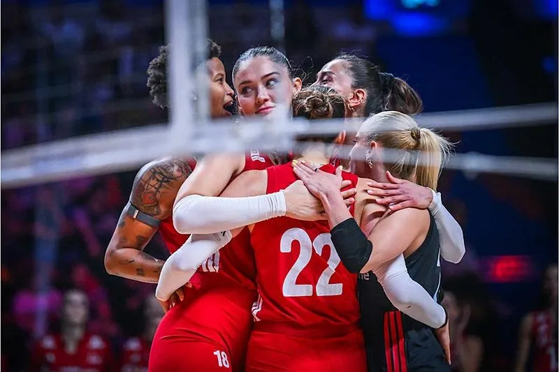 avrupa-voleybol-sampiyonasi-basliyor-sultanlara-destek-1787231338312.jpeg Avrupa Voleybol Şampiyonası başlıyor! Filenin Sultanları'na destek-2