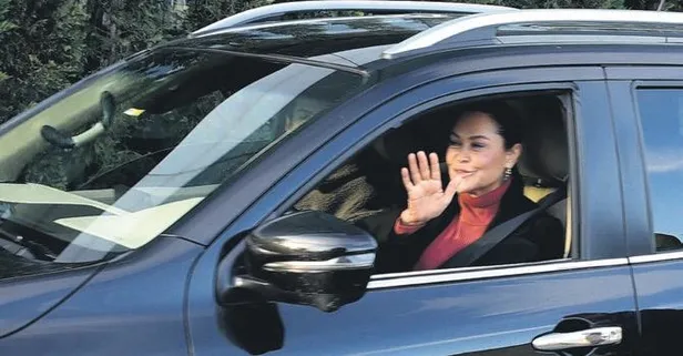 Hülya Avşar lüks restoranda görüntülendi! Arka kapıdan kaçmak isterken yakalanınca verdiği cevap herkesi şaşırttı