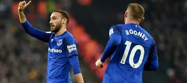 Cenk Tosun Rooney’i saf dışı bıraktı!