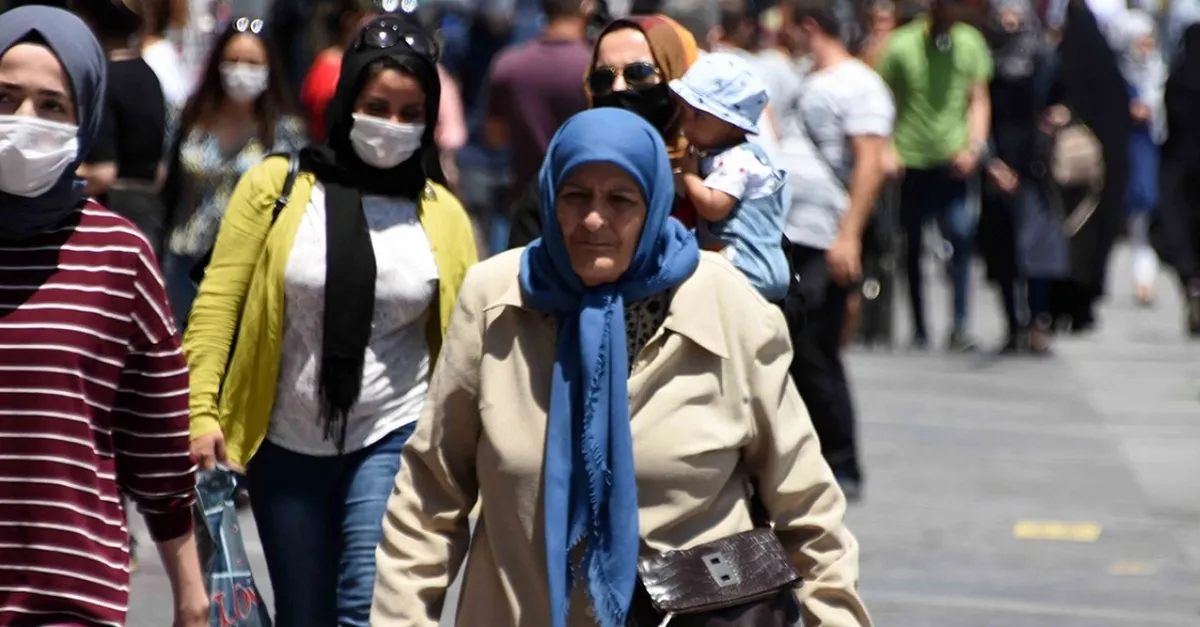 Bakkal fırın açık mı? Yemek siparişi serbest mi? Şehirler arası seyahat edilebilecek mi? Sokağa çıkma kısıtlaması başlıyor