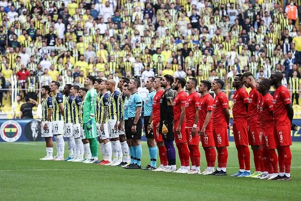 fenerbahceye-sivas-celmesi-fenerbahce-1-1-sivasspor-mac-sonucu-ozet-1631462936102.jpeg