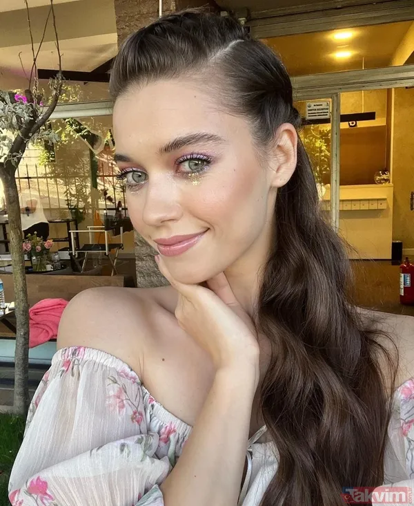 İlk 11’de yer almayınca fanlar çıldırdı! İşte yapay zekaya göre Türkiye’nin en güzel 11 kadın oyuncusu! Hande Erçel, Bergüzar Korel, Serenay Sarıkaya... - 19