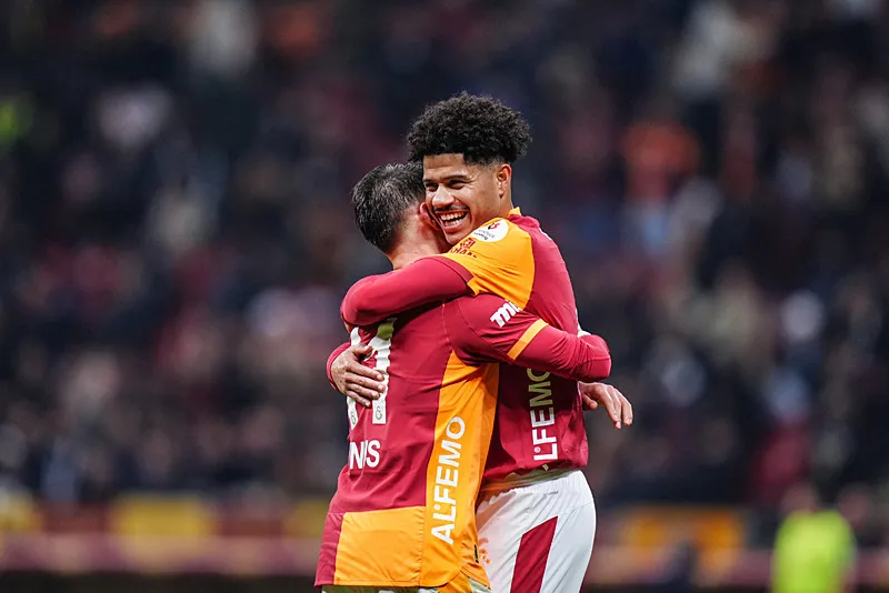 Galatasaray'a Süper Lig'den çifte transfer! - 19