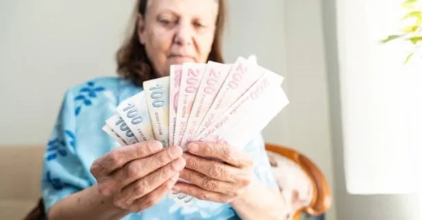 SSK, Bağ-Kur emekli maaşlarına REFAH PAYI ne kadar oldu? 2024 emekliye REFAH PAYI belli oldu mu? Milyonlarca kişinin hesabına o tarihte...