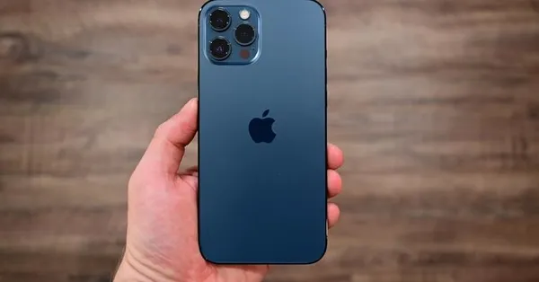 Apple iPhone 12 ve iPhone 12 Pro'yu bugün Türkiye'de ön satışa sundu! Türkiye'de iPhone 12 fiyatları ne kadar? iPhone 12 Pro Apple'a ne kadara mal oluyor?