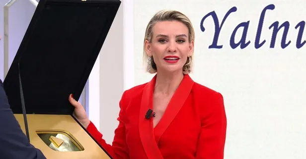 Esra Erol’dan bir rekor daha!