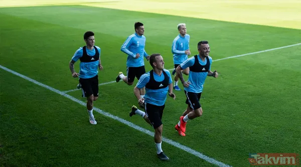 Adı Galatasaray ile anılan Emre Mor'un hareketleri çıldırttı! İdmanda yaptığı... - 9