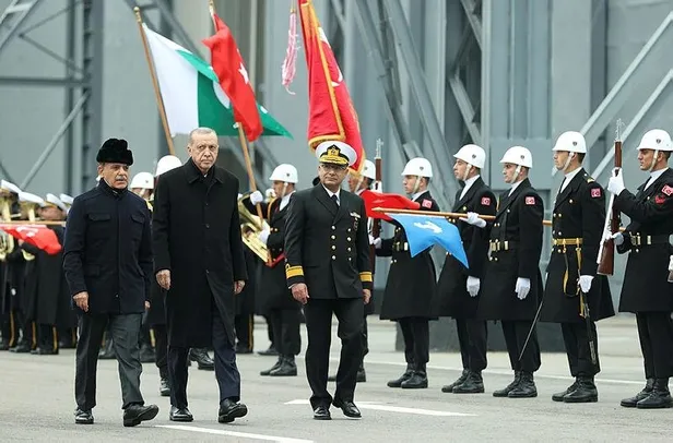 Başkan Erdoğan'dan Pakistan MİLGEM Projesi kapsamında inşa edilen geminin denize iniş töreninde önemli açıklamalar-2