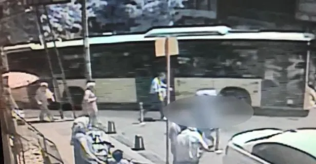 Bağcılar'da İETT dehşet saçtı! Dikkatsiz şoför kapıda bekleyen vatandaşı otobüsün altına aldı