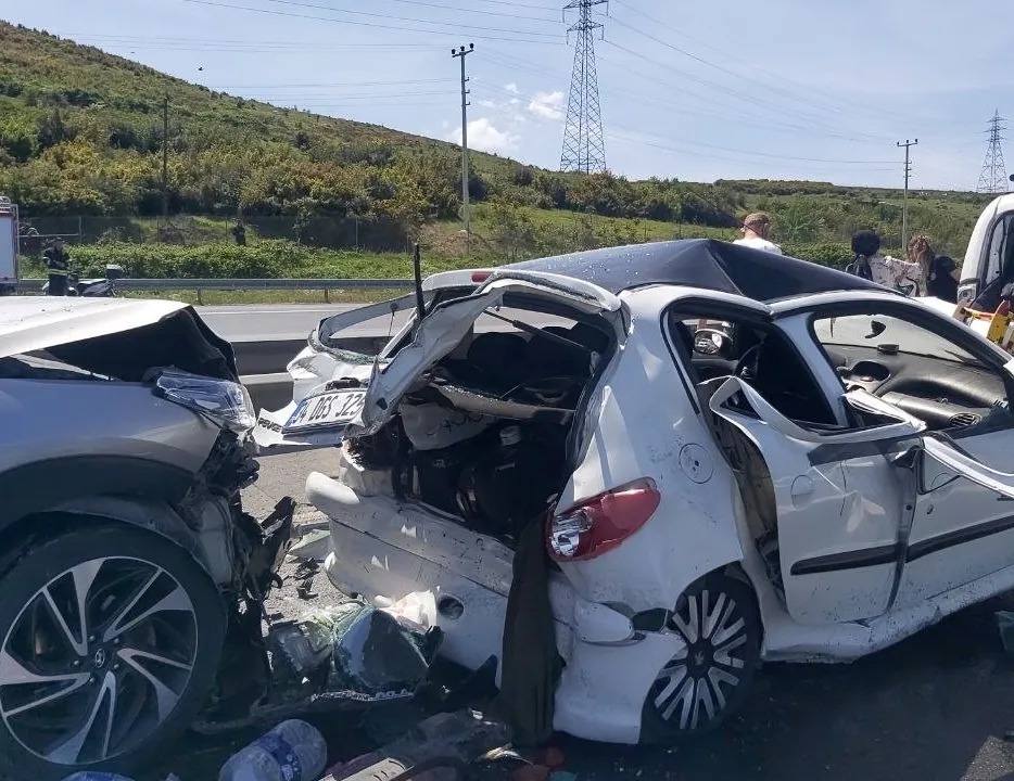 TEM’de zincirleme kaza: 10 yaralı