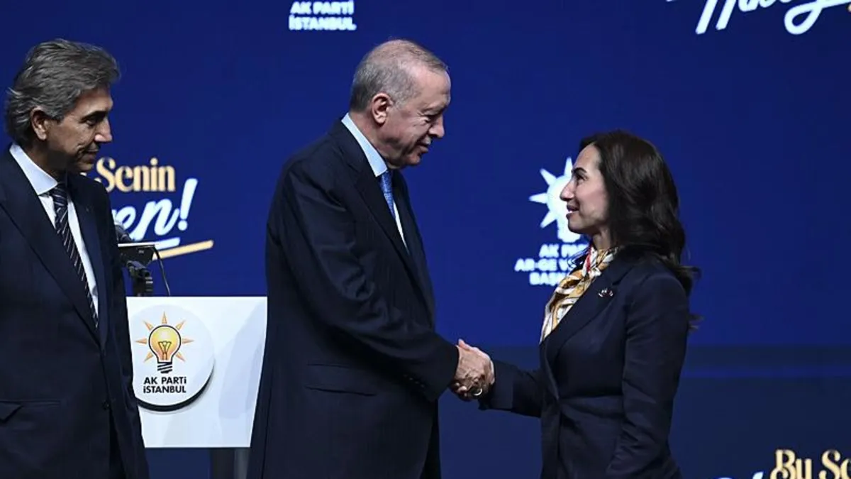 Beykoz Belediye Başkan Vekili Özlem Vural Gürzel ve Meclisi Üyesi Nevzat Cebeci AK Parti'ye katıldı