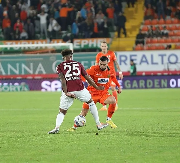 akdeniz-temsilcisi-alanyaspor-evinde-trabzonsporu-5-0-maglup-etmeyi-basardi-1673290730261.jpeg Akdeniz temsilcisi Alanyaspor evinde Trabzonspor'u 5-0 mağlup etmeyi başardı-5