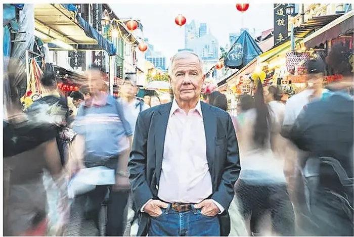 Bacağı kesildi ama o yılmadı: Doktora öğrencisi depremzede Aylin, protezi ile üniversiteye döndü!-7