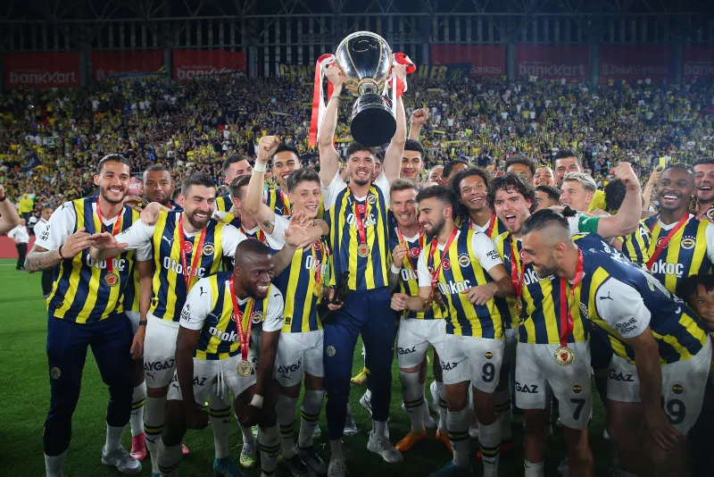 Fenerbahçe'den sağ bek bombası! Ferdi kendi bölgesine geçecek - 4