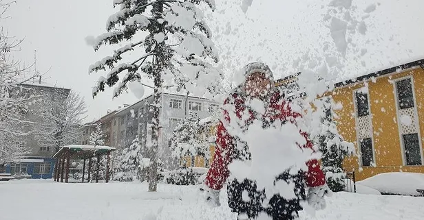 Kar uyarıları sonrası okul tatili haberleri peş peşe geldi! İşte eğitime ara verilen iller