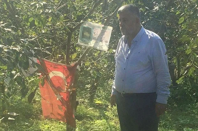 Köy muhtarı Yahya Karaoğlan'dan alkışlık hareket! Şehitlerin ismi ağaçlarda yaşayacak!