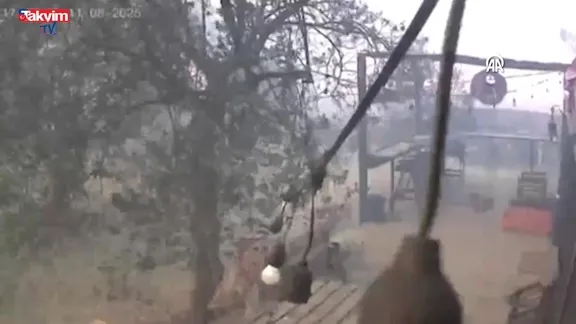 Çanakkale'de çıkan orman yangınının ilerleme hızı güvenlik kamerasında