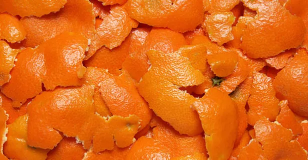 Mandalina kabuklarını sakın çöpe atmayın! Bakın ne işe yarıyormuş! Bu problemi yaşayanlar...