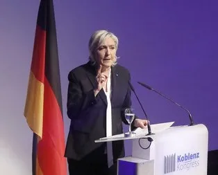 Le Pen: Avrupa Birliği öldü