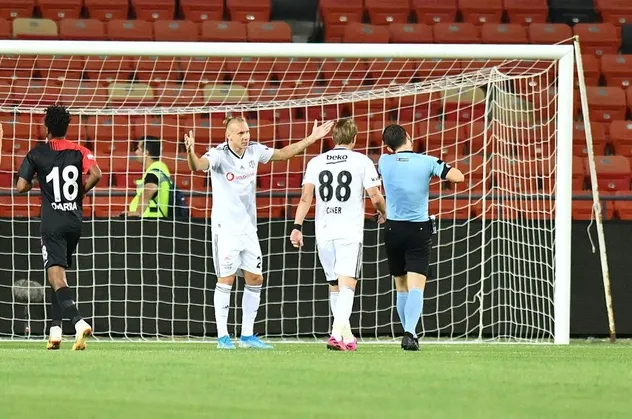 Kartal’ın Vida'sı çıktı! Beşiktaş bu sezon ligdeki 2. mağlubiyetini aldı