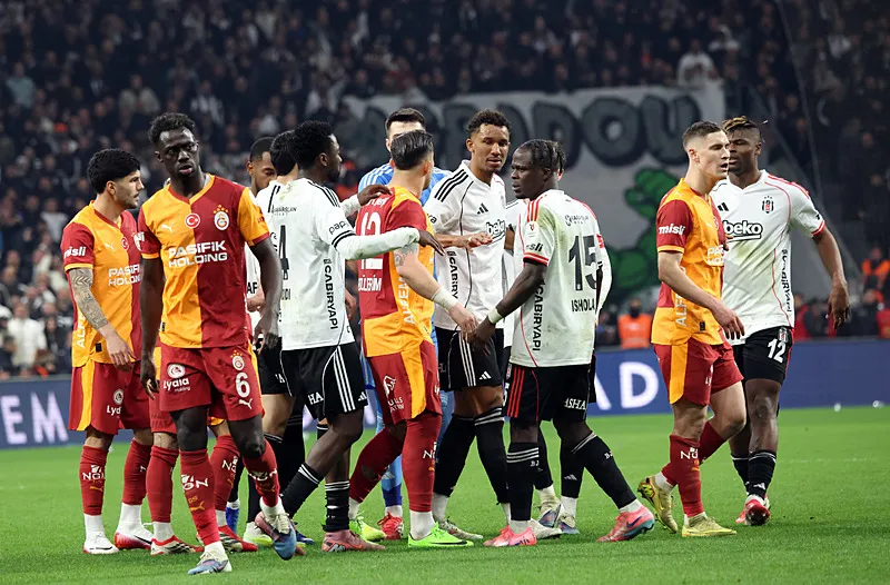 Spor yazarları Beşiktaş - Galatasaray derbisini değerlendirdi! "İnanılmaz acemi" - 4