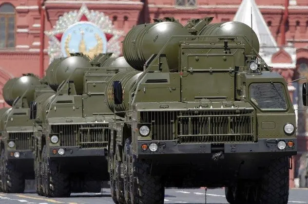 ABD'ye bir S-400 resti de Hindistan'dan!