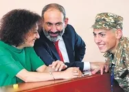 Ermenistan Başbakanı Paşinyan, oy uğuruna oğlunu seçim malzemesi yaptı Dünya haberleri