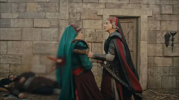 kurulus-osmanda-nefes-kesen-sahne-bala-hatun-friggin-cezasini-iste-boyle-kesti-1678908860523.jpg Kuruluş Osman’da nefes kesen sahne: Bala Hatun Frigg’in cezasını işte böyle kesti...-4