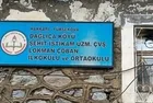 Hakkari Dağlıca'da okul yangını: Türk Bayrağını alevlerin arasından kurtardı