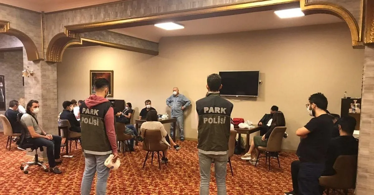 Istanbul Kucukcekmece De Kumarhane Baskini Virusu Ilk Kapan Parayi Alir Takvim