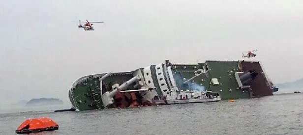 Filipinler'de 251 yolcu taşıyan gemi battı