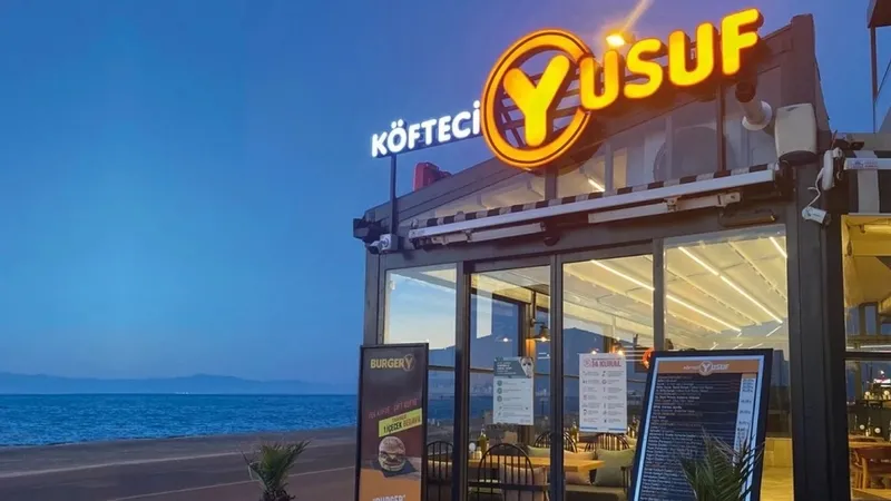 kofteci-yusufun-sahibi-kim-yusuf-akkas-kimdir-kac-yasinda-nereli-yusuf-akkasin-serveti-ne-1728459943661.jpeg (Kaynak: Instagram)