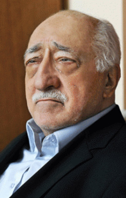 İşte FETÖ'nün Cumhuriyet'e attırdığı manşetler!