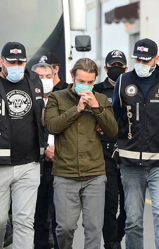 Ceyhan Belediyesi'ndeki rüşvet skandalında yeni perde! CHP'li o vekil de işin içinde!